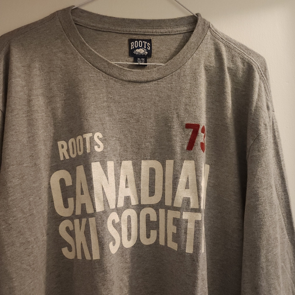 Roots Made in Canada. Long Sleeve Tee. Size xl. Preloved - Picture 5 of 6